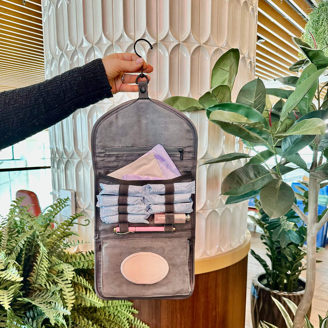 Organize your tampons and pads Period Toiletry Bag Canna Period